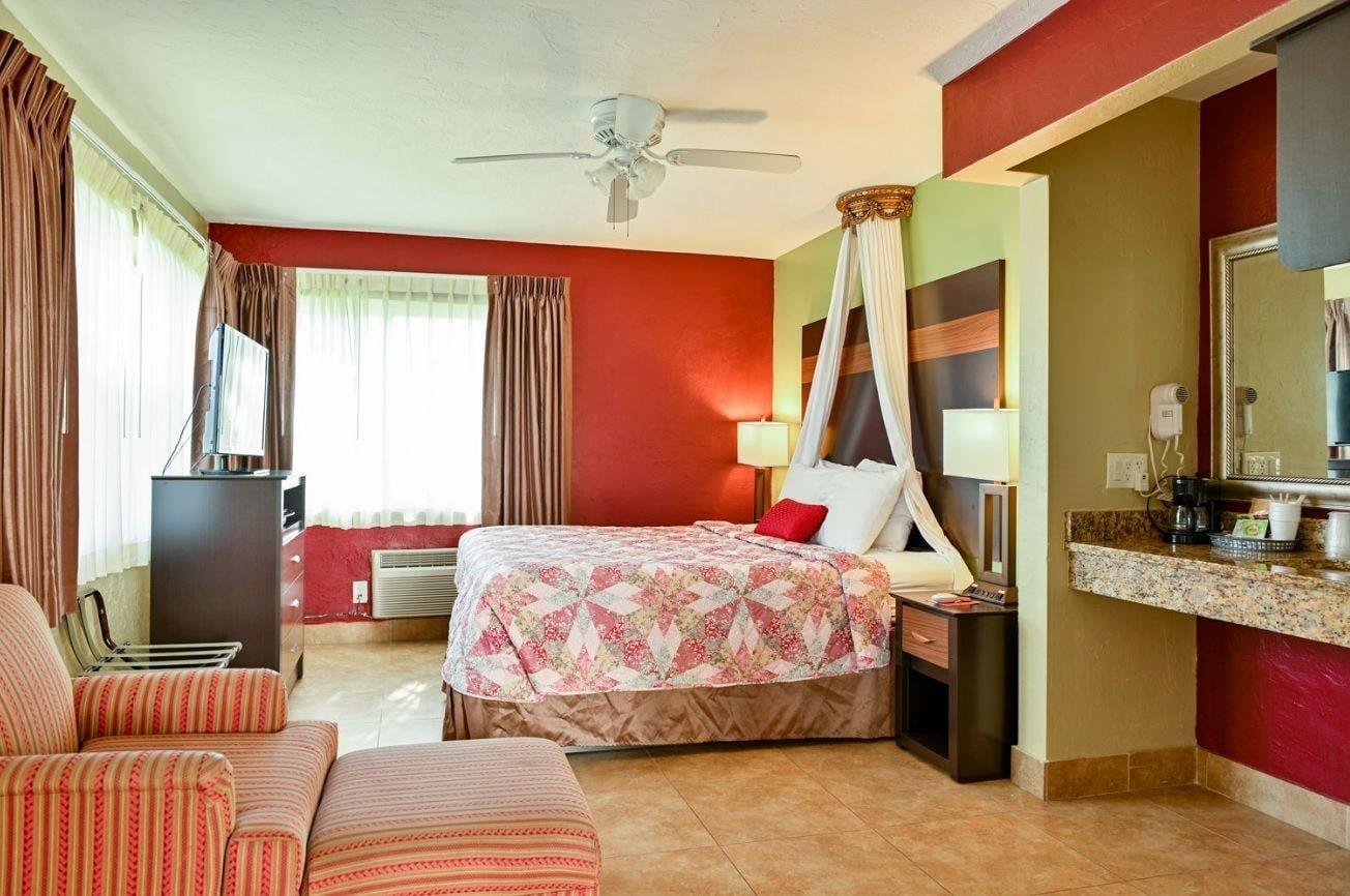 Oceans Beach Resort & Suites Помпано Бийч Екстериор снимка