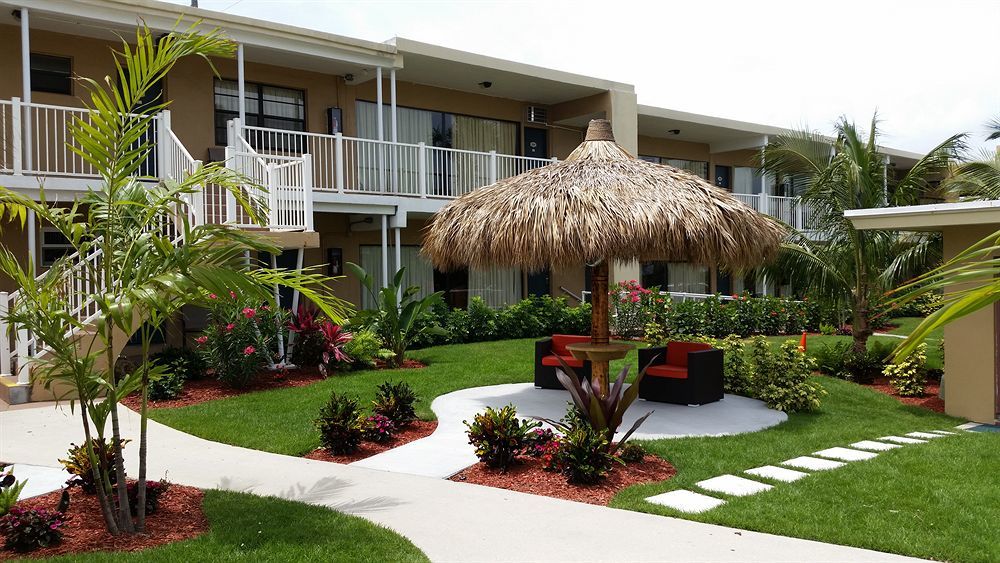 Oceans Beach Resort & Suites Помпано Бийч Екстериор снимка