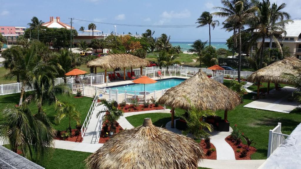 Oceans Beach Resort & Suites Помпано Бийч Екстериор снимка
