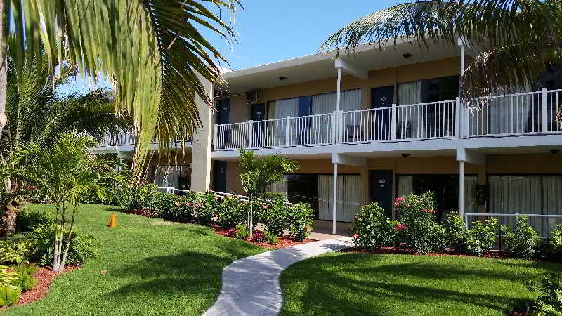 Oceans Beach Resort & Suites Помпано Бийч Екстериор снимка